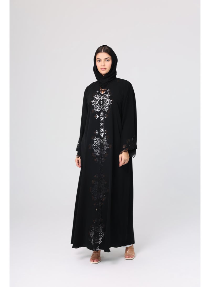 اكسا عباية بفتحة أمامية مزينة بالكريستال أسود - Image 2